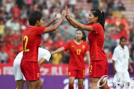 杨丽帽子戏法 中国女足4:1大胜乌兹别克斯坦