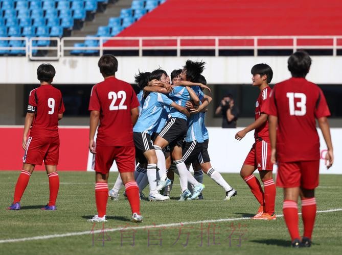 历城二中夺冠，高校现场“抢人”